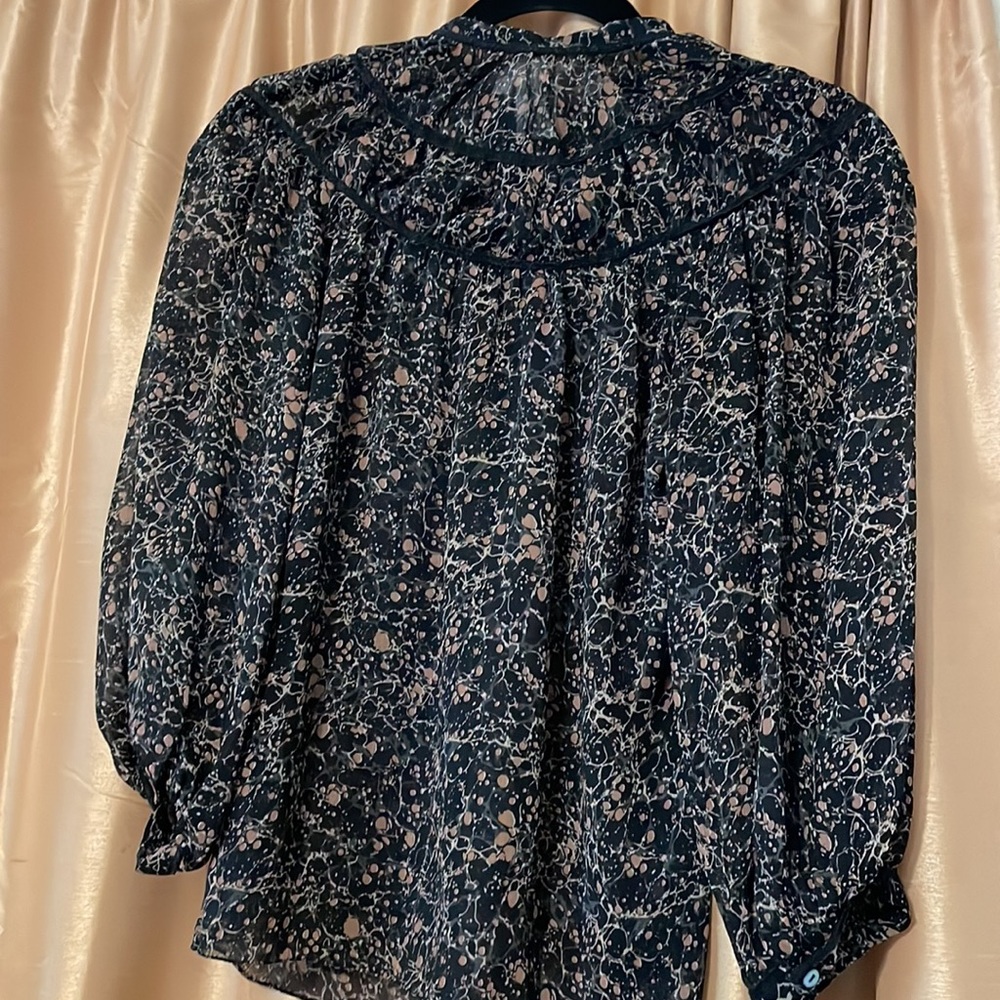 Light; See Through; Button Up Top Very Boho Vibes! - image 5